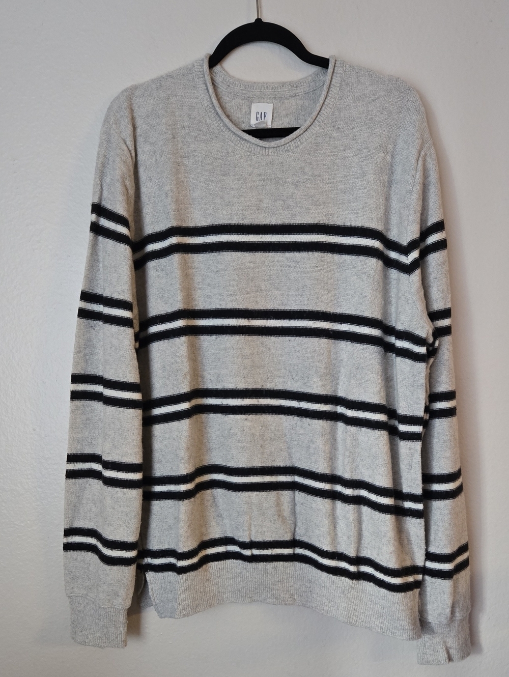 Gap Men’s XL Extra Fine Merino Wool Blend Striped Crewneck Sweater Gray Black